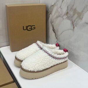 UGG White and Tan Platform Slippers